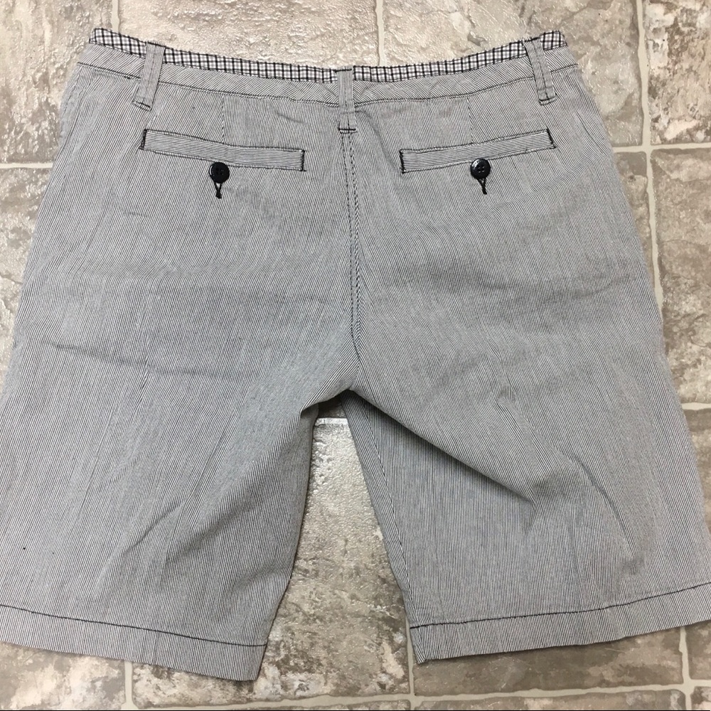 Roxy shorts - Picture 2 of 4